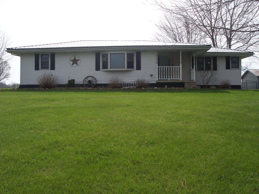 Photo of 6436 S Beaver Dam Road, Claypool, IN 46510 (MLS # 202611110)