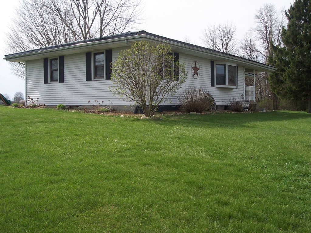 Photo of 6436 S Beaver Dam Road, Claypool, IN 46510 (MLS # 202611110)