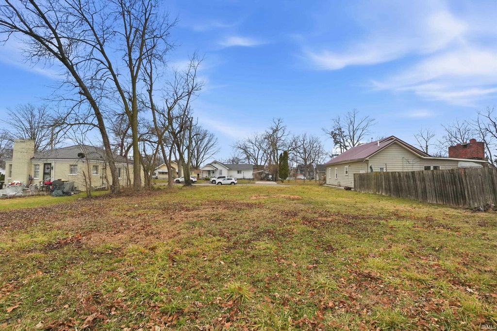 Photo of 4519 Avondale Drive #47, Fort Wayne, IN 46806 (MLS # 202549241)