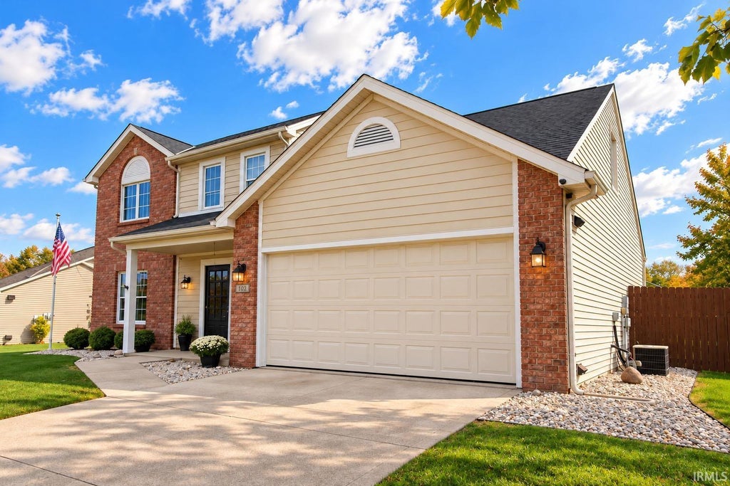 Photo of 703 Bellingham Drive, Huntington, IN 46750 (MLS # 202642881)