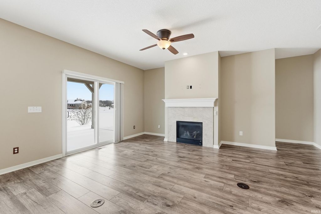 Photo of 7119 Evansbrook Drive, Fort Wayne, IN 46835 (MLS # 202549053)