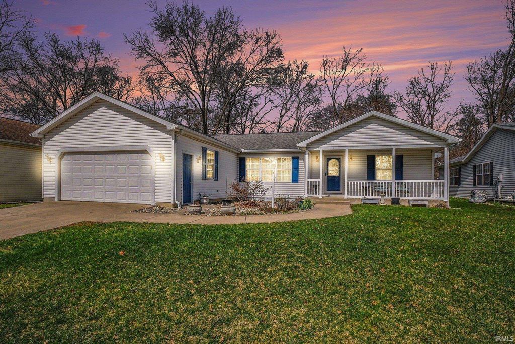 Photo of 424 Pregel Drive, Mishawaka, IN 46545 (MLS # 202610475)