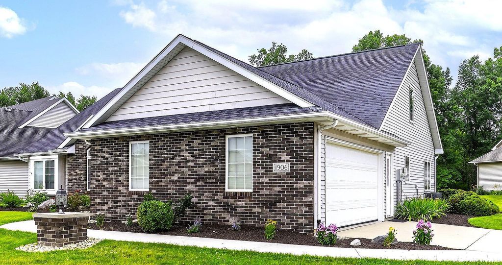 Photo of 1906 Kelleys Landing, Fort Wayne, IN 46825 (MLS # 202627476)