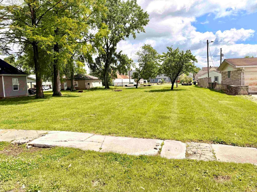 Photo of 408 N Street, Bedford, IN 47421 (MLS # 202615507)
