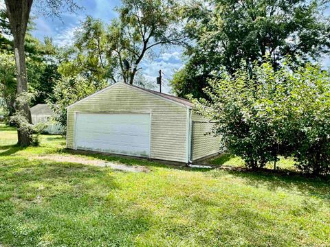 Tiny photo for 800 Clark Street, Kokomo, IN 46901 (MLS # 202537267)