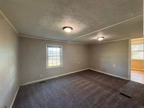 Tiny photo for 800 Clark Street, Kokomo, IN 46901 (MLS # 202537267)