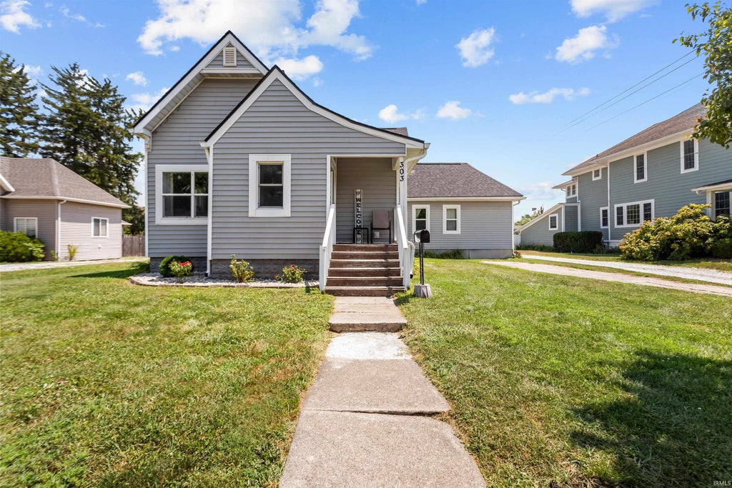 Photo of 303 N Independence Street, Tipton, IN 46072 (MLS # 202629106)