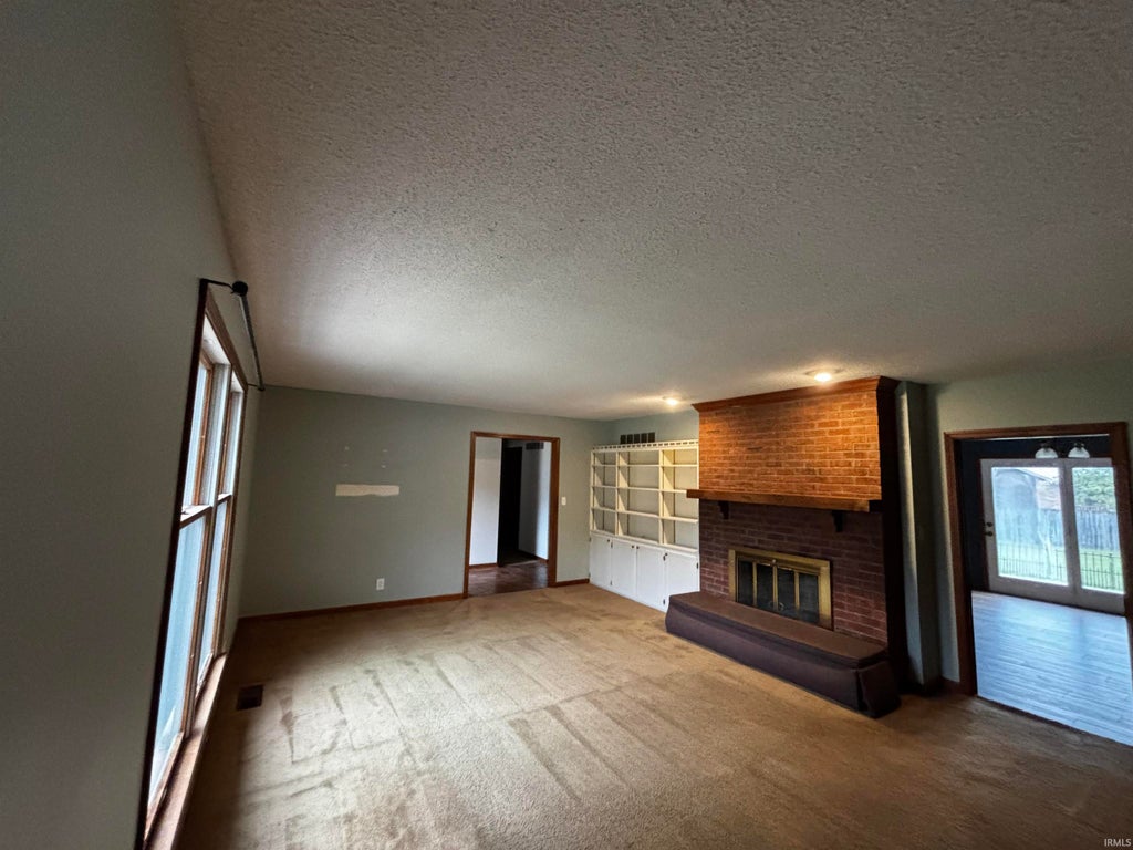 Photo of 10344 Tecumseh Drive, Newburgh, IN 47630 (MLS # 202643176)