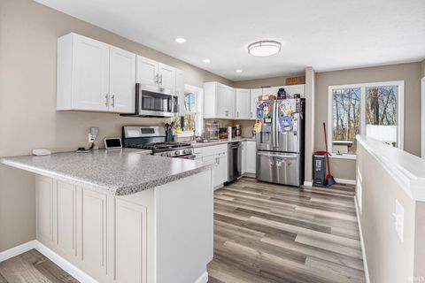 Tiny photo for 1545 N 3rd Street, Logansport, IN 46947 (MLS # 202548753)