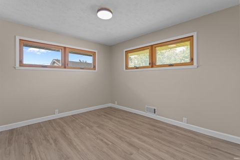 Tiny photo for 219 N Berkley Road, Kokomo, IN 46901 (MLS # 202622139)