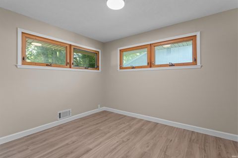 Tiny photo for 219 N Berkley Road, Kokomo, IN 46901 (MLS # 202622139)