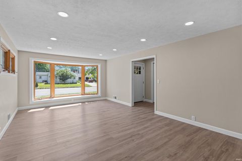 Tiny photo for 219 N Berkley Road, Kokomo, IN 46901 (MLS # 202622139)