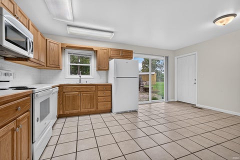 Tiny photo for 2711 N WAUGH Street, Kokomo, IN 46901 (MLS # 202640662)