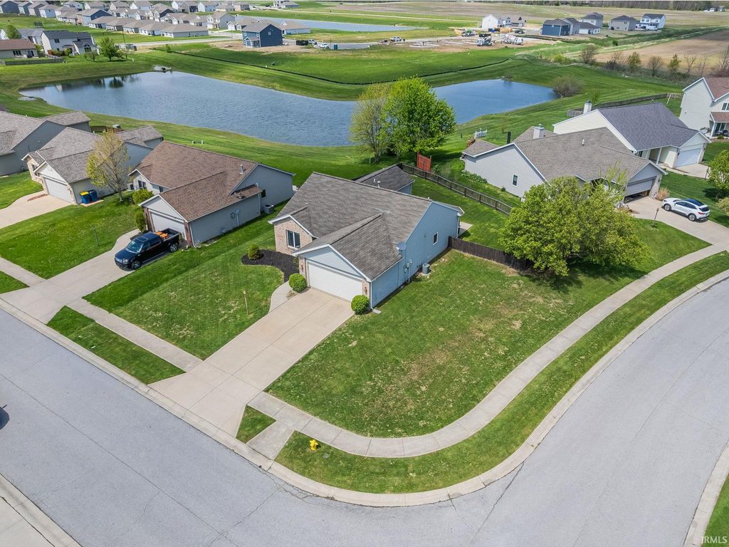 Photo of 2806 Rivulet Run, Fort Wayne, IN 46818 (MLS # 202614495)