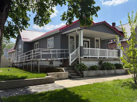 Photo of 119 W 5th Street, Peru, IN 46970 (MLS # 202614570)