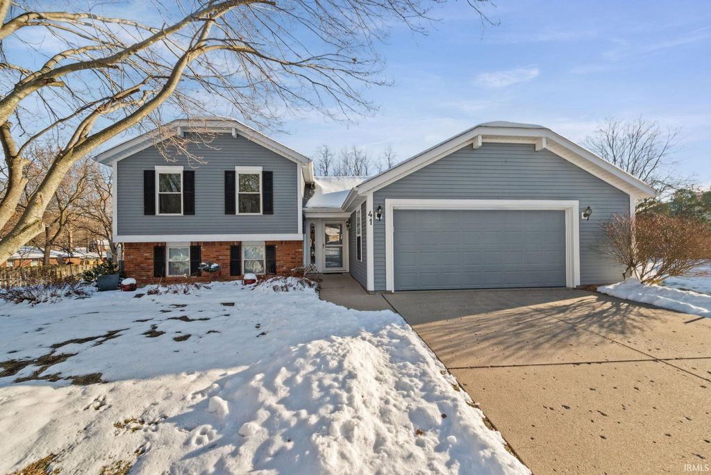 Photo of 41 Peregine Court, West Lafayette, IN 47906 (MLS # 202548604)