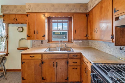 Tiny photo for 2532 Getz Road, Fort Wayne, IN 46804 (MLS # 202644858)