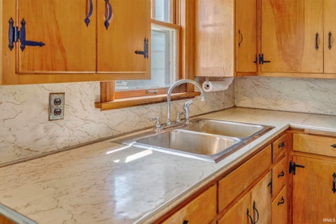 Tiny photo for 2532 Getz Road, Fort Wayne, IN 46804 (MLS # 202644858)