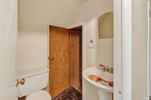 Tiny photo for 2532 Getz Road, Fort Wayne, IN 46804 (MLS # 202644858)