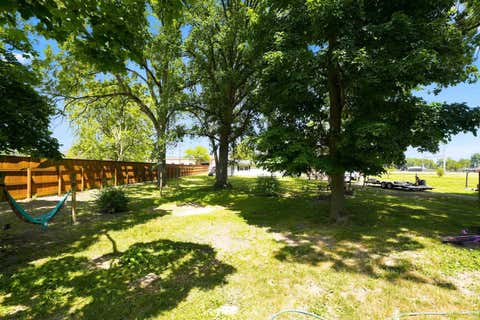 Tiny photo for 615 E Main Street, Butler, IN 46721 (MLS # 202630148)