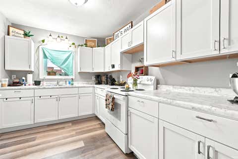 Tiny photo for 615 E Main Street, Butler, IN 46721 (MLS # 202630148)