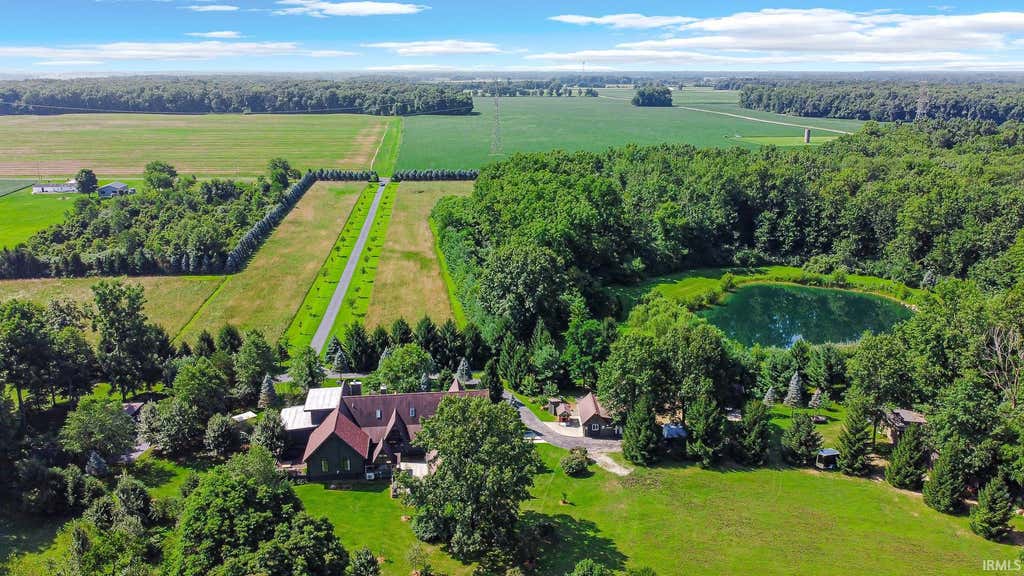 Photo of 11716 E Toto Road, Culver, IN 46511 (MLS # 202632273)