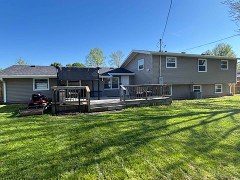 Tiny photo for 929 Rosewood Drive, Peru, IN 46970 (MLS # 202614025)