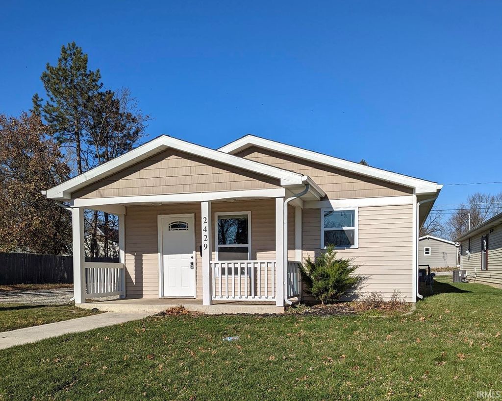 Photo of 2429 Dodge Avenue, Fort Wayne, IN 46805 (MLS # 202601642)