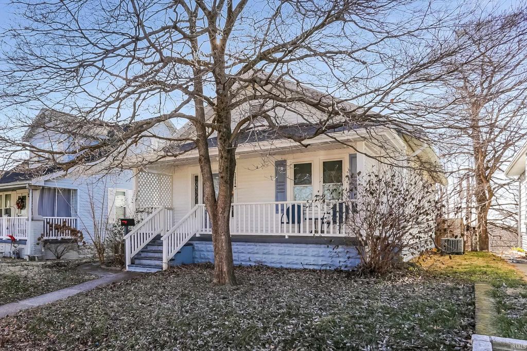 Photo of 3008 W Michigan Street, Evansville, IN 47712 (MLS # 202601725)