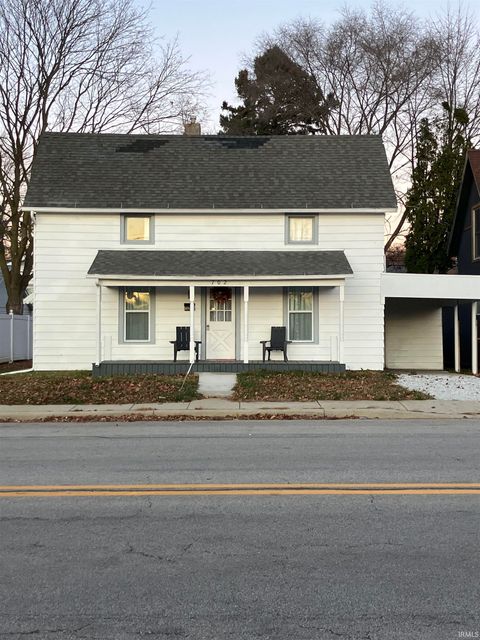 Photo of 702 Main Streets, Attica, IN 47918 (MLS # 202547483)