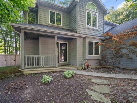 Tiny photo for 9525 Woodruff Court, New Haven, IN 46774 (MLS # 202617178)