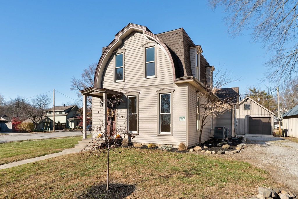 Photo of 206 S Raiload St, Battle Ground, IN 47920 (MLS # 202546476)