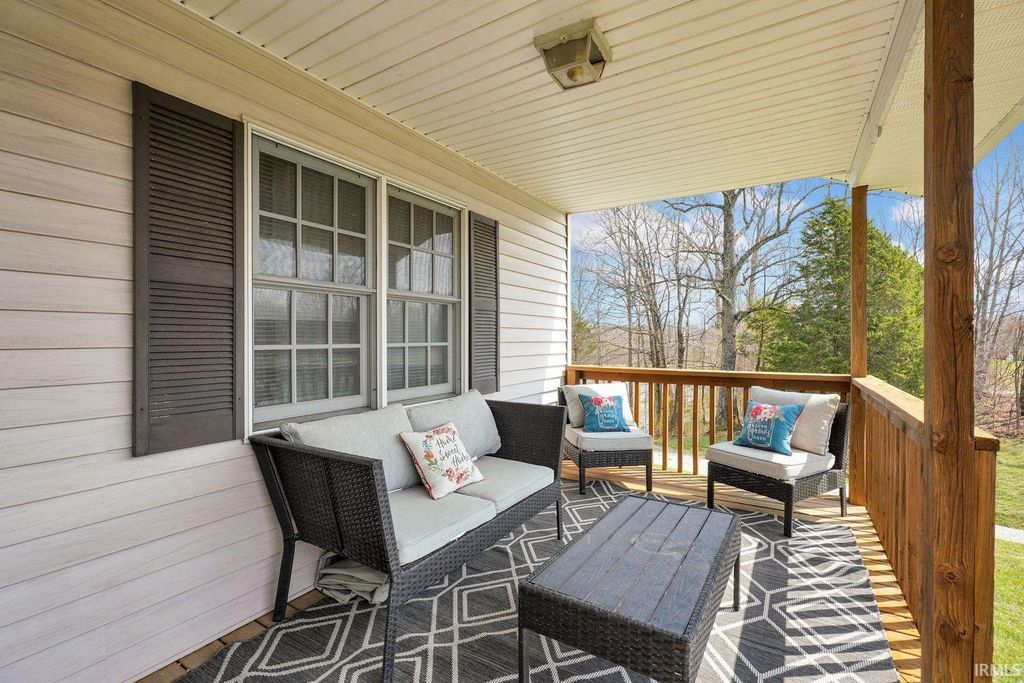 Photo of 1099 Middle Leesville Road, Bedford, IN 47421 (MLS # 202610832)