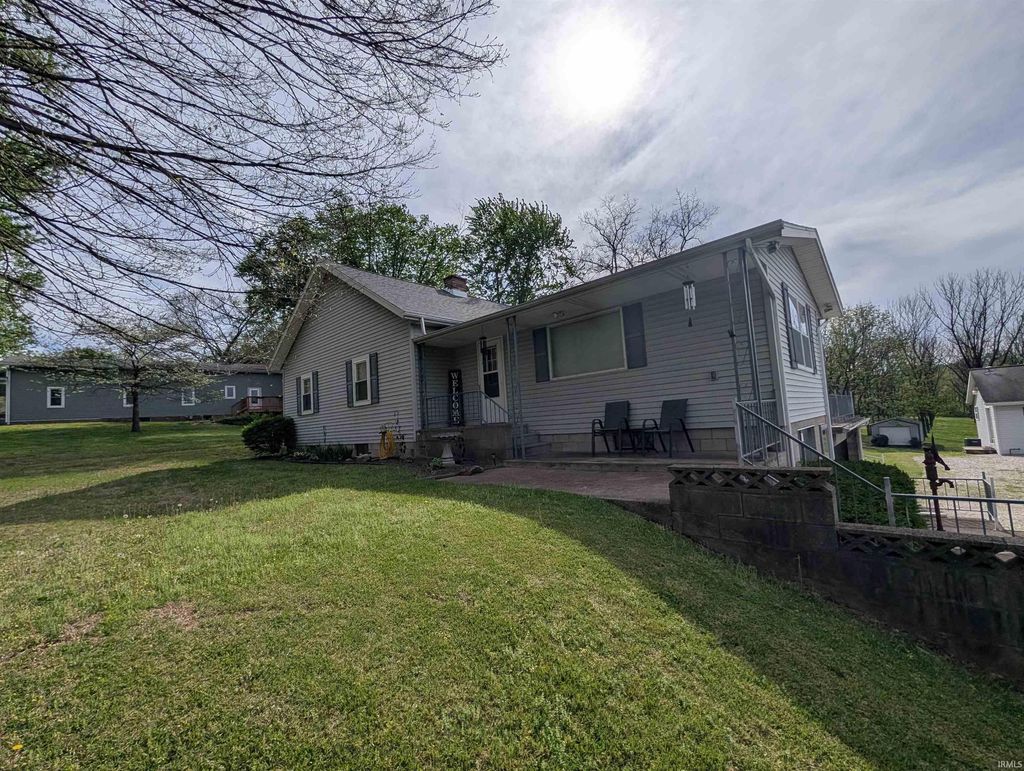 Photo of 2333 N Hillcrest Road, Vincennes, IN 47591 (MLS # 202613644)