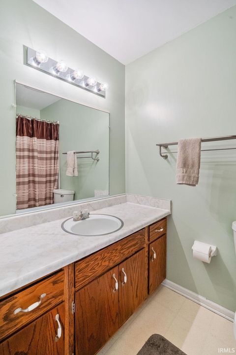 Tiny photo for 1694 E 450 NORTH, Kokomo, IN 46901 (MLS # 202548589)