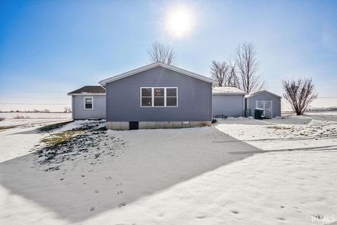Tiny photo for 1694 E 450 NORTH, Kokomo, IN 46901 (MLS # 202548589)