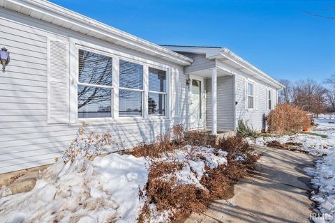 Tiny photo for 1694 E 450 NORTH, Kokomo, IN 46901 (MLS # 202548589)