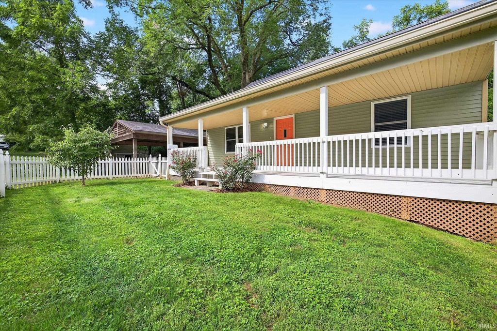 Photo of 1210 S Park Avenue, Bloomington, IN 47401 (MLS # 202606494)