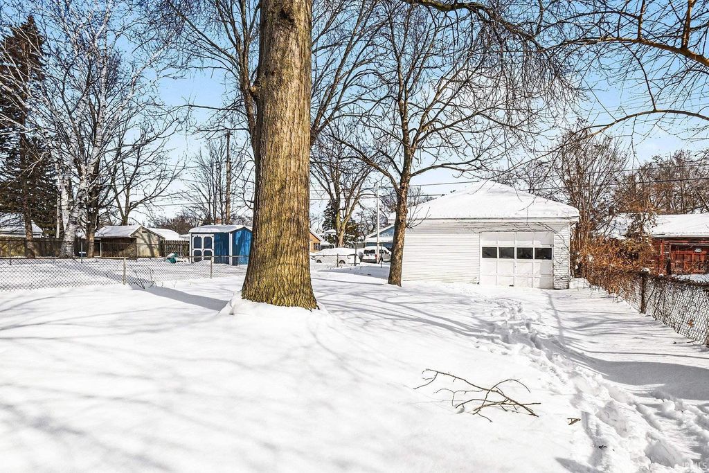 Photo of 1134 College Street, South Bend, IN 46628 (MLS # 202603303)