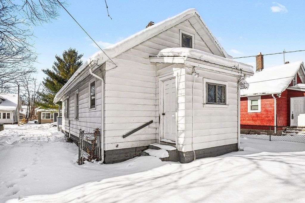 Photo of 1134 College Street, South Bend, IN 46628 (MLS # 202603303)