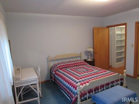 Tiny photo for 635 E Tenth Street, Mount Vernon, IN 47620 (MLS # 202612564)