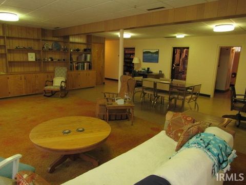 Tiny photo for 635 E Tenth Street, Mount Vernon, IN 47620 (MLS # 202612564)