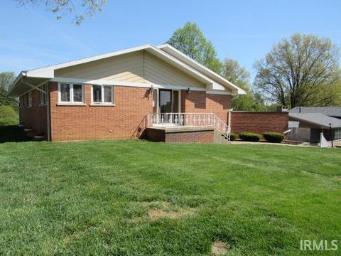 Tiny photo for 635 E Tenth Street, Mount Vernon, IN 47620 (MLS # 202612564)