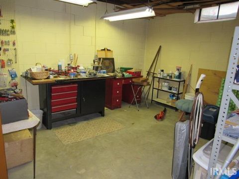 Tiny photo for 635 E Tenth Street, Mount Vernon, IN 47620 (MLS # 202612564)