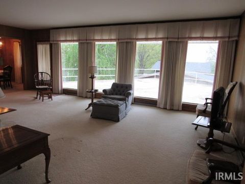 Tiny photo for 635 E Tenth Street, Mount Vernon, IN 47620 (MLS # 202612564)