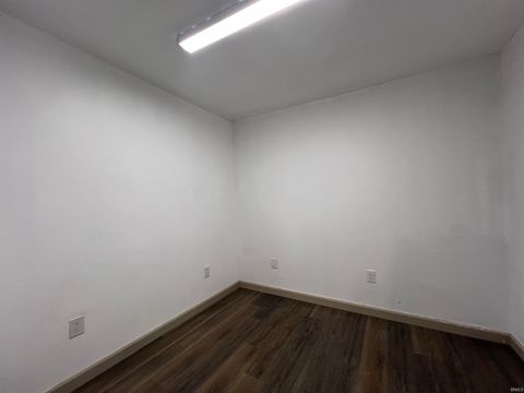 Tiny photo for 2402 S GOYER Road, Kokomo, IN 46902 (MLS # 202601411)