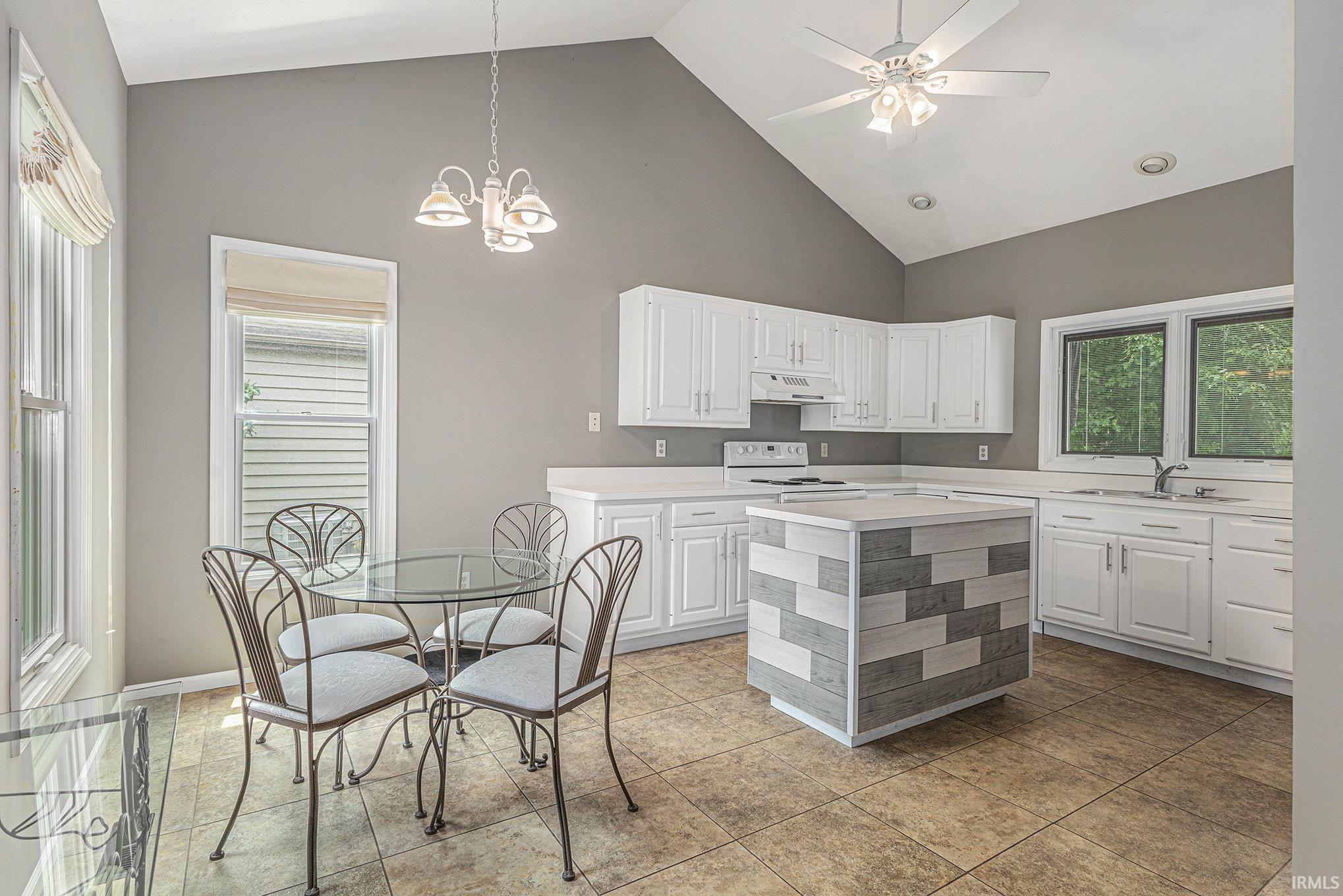 Granger, Indiana 46530, United States, 3 Bedrooms Bedrooms, ,3 BathroomsBathrooms,Residential,Active,155306