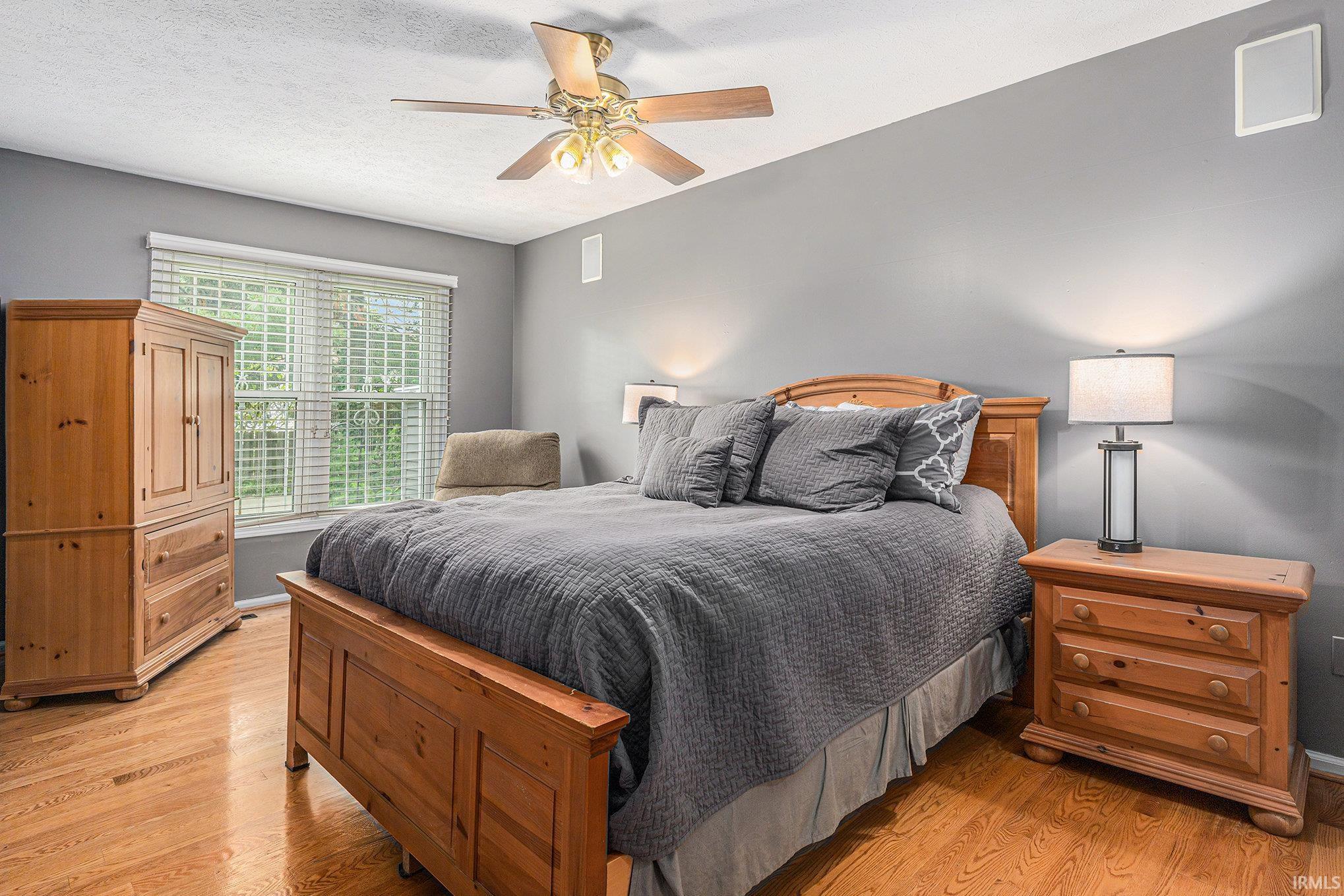 Granger, Indiana 46530, United States, 3 Bedrooms Bedrooms, ,3 BathroomsBathrooms,Residential,Active,155306