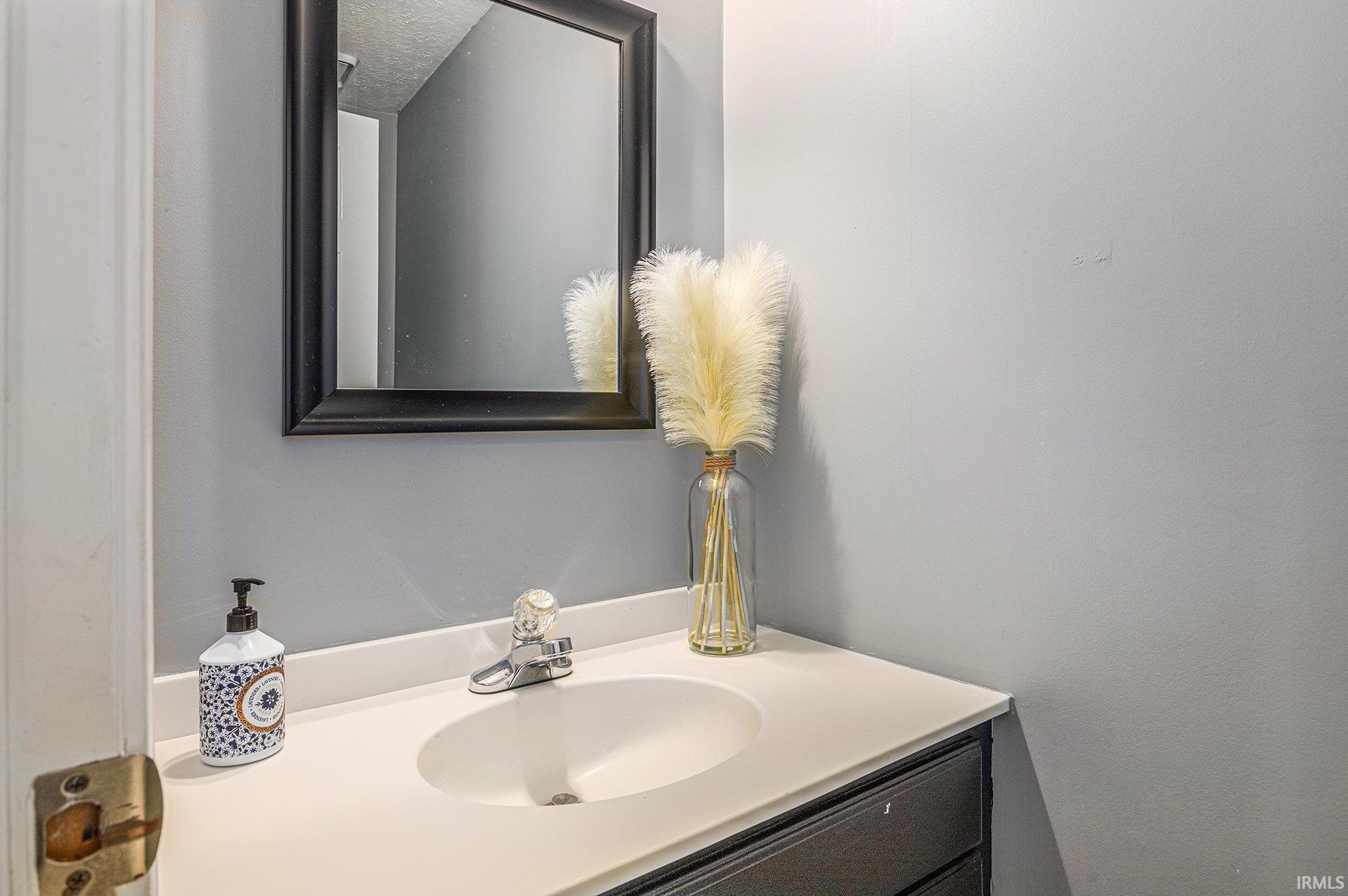 Granger, Indiana 46530, United States, 3 Bedrooms Bedrooms, ,3 BathroomsBathrooms,Residential,Active,155306