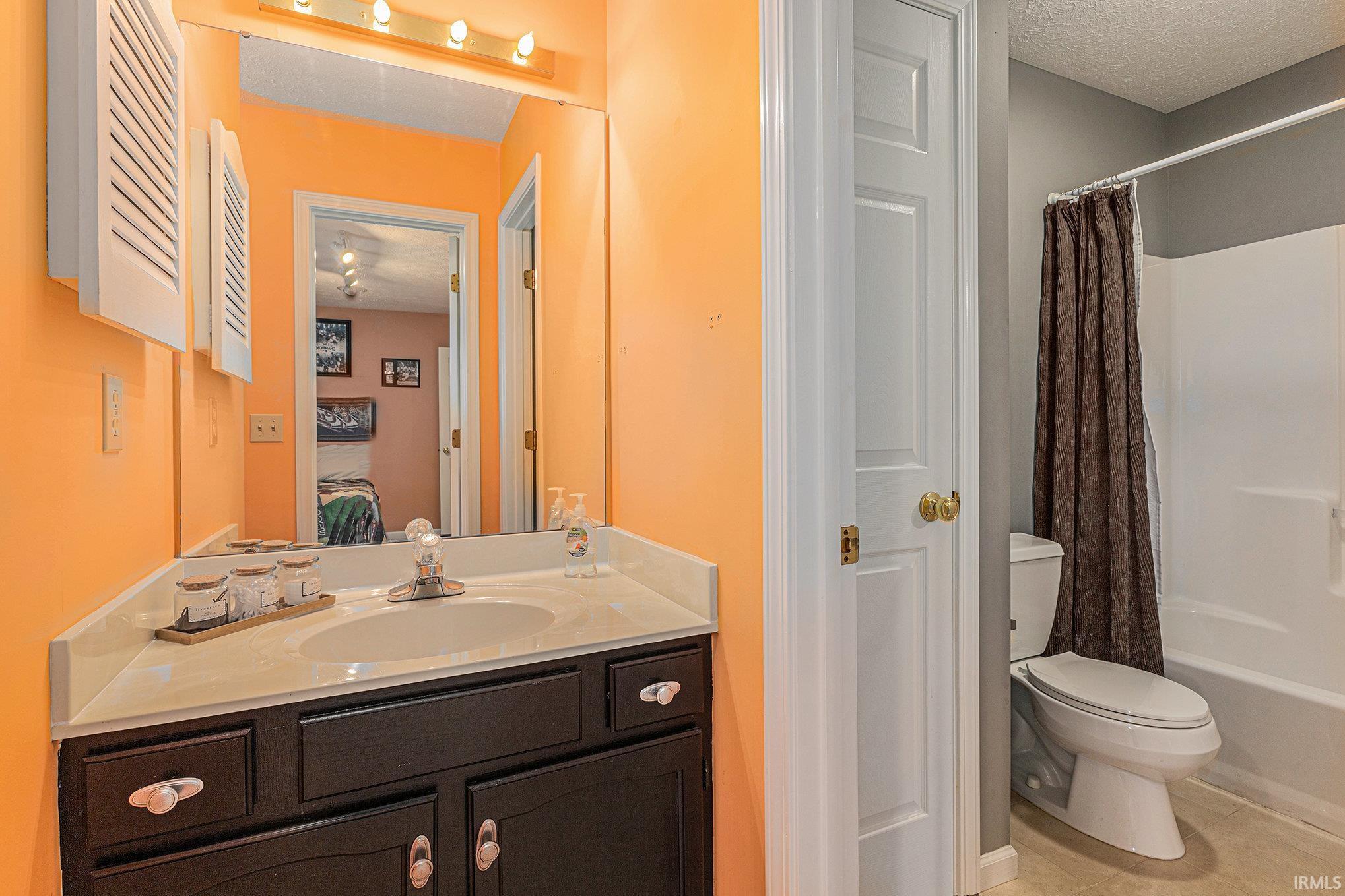 Granger, Indiana 46530, United States, 3 Bedrooms Bedrooms, ,3 BathroomsBathrooms,Residential,Active,155306